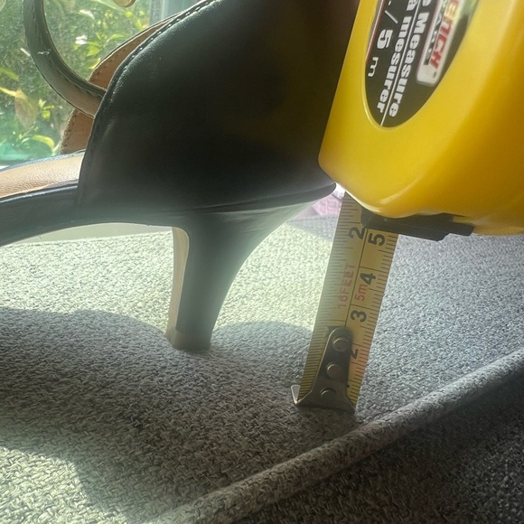 Elegant Black Women's Heels - Picture 5 of 5